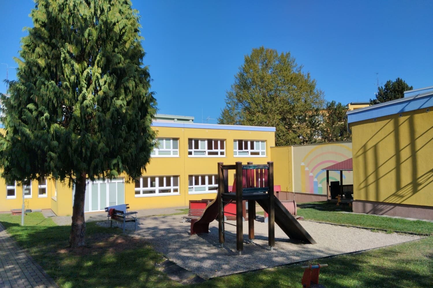 MŠ TRUHLÁŘSKÁ